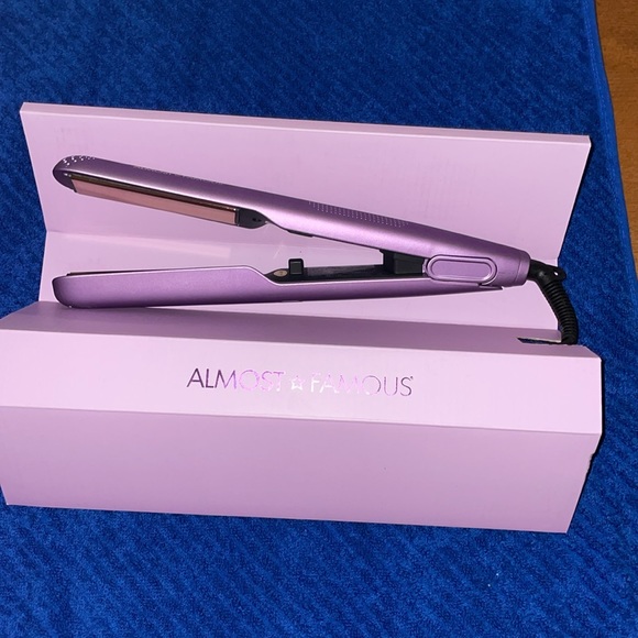 Digital 2 in 1 Twist Hair Straightener and Curling Flat Iron - Picture 5 of 6